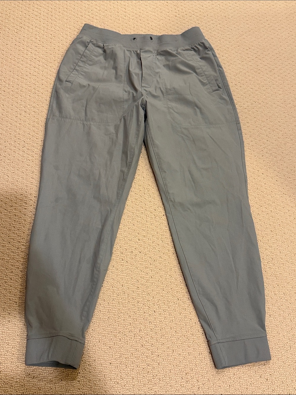 Vuori Men's Slate Gray Jogger Pants
